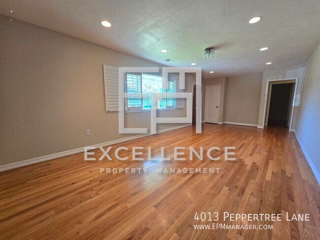 Foto del edificio - 4013 Peppertree Lane-
