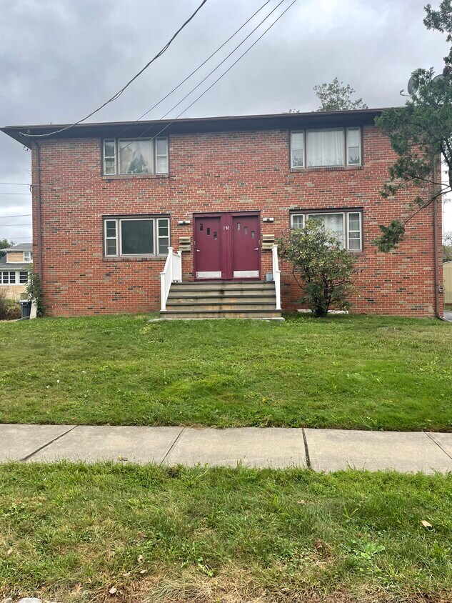 181 Prospect St Unit 2, South Bound Brook, NJ 08880 Apartments in