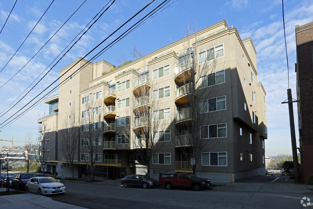 Primary Photo - Mercerview Apartments