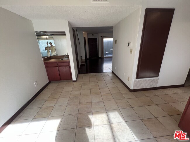 Foto del edificio - 1328 9th St