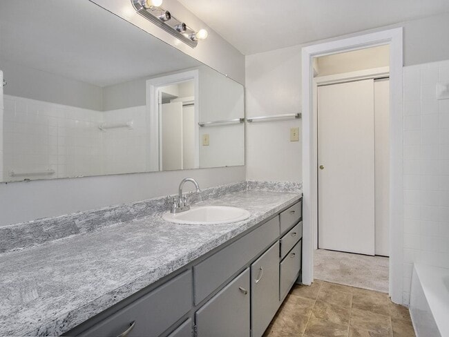 Photo - Lotus Homewood