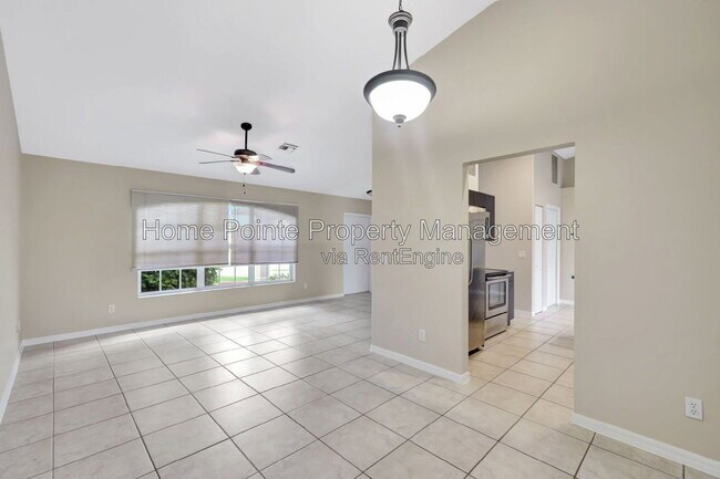 Foto del edificio - 18554 Olive Rd