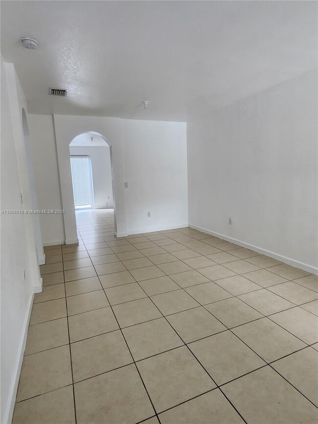 Building Photo - 9375 SW 171st Ct