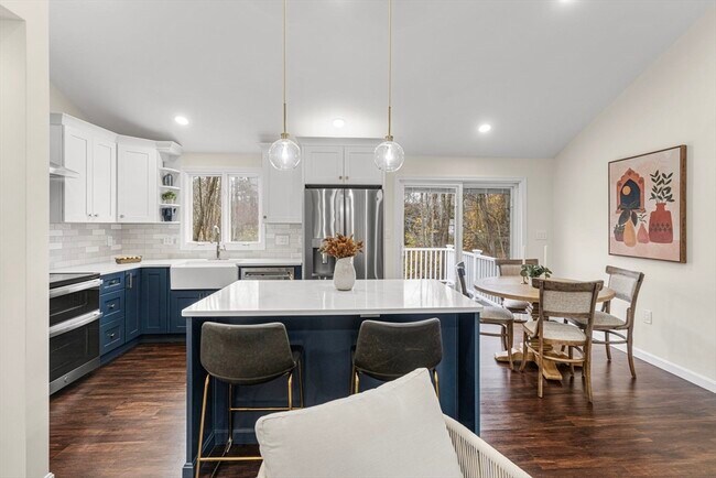 Foto del edificio - 7 Old North Rd