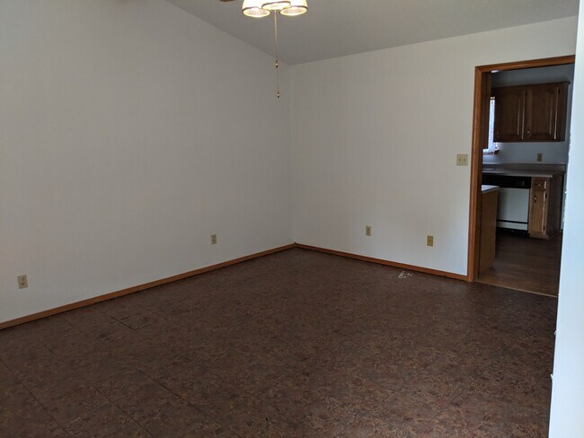 Building Photo - Super Cute Three Bedroom Two Bathroom Home!
