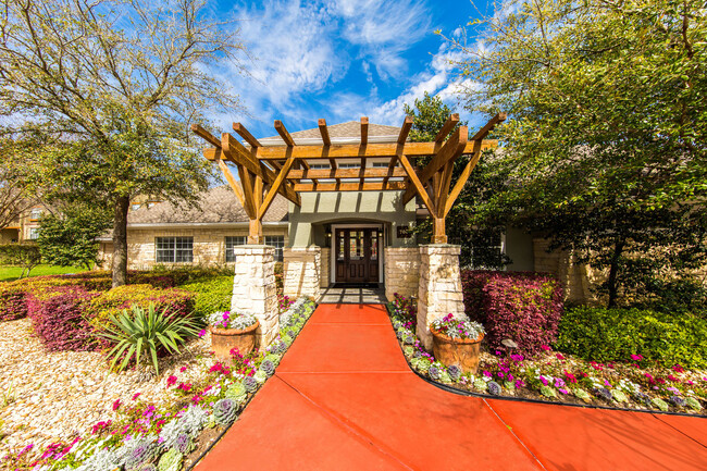 Building Photo - Madison Dell Ranch Apartments