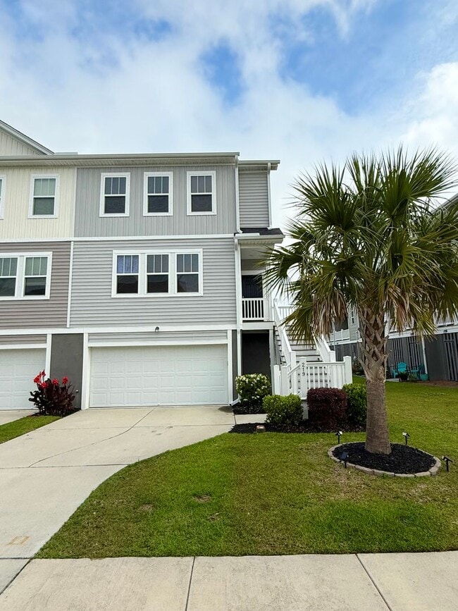 Building Photo - 219 Winding River Dr