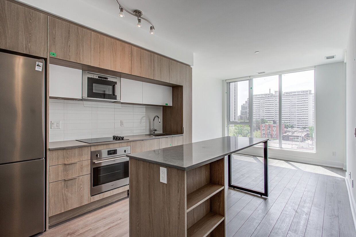 Primary Photo - 1 Belsize Dr