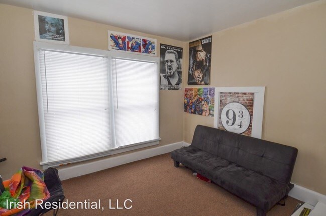 Building Photo - 2 br, 1 bath Room For Rent - 814 E Sorin St