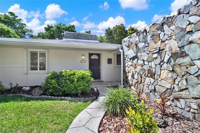Building Photo - 11713 SW 81st Rd