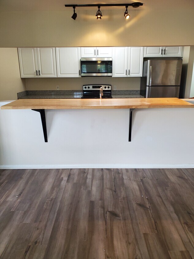 Foto principal - 524 Jefferson Rd