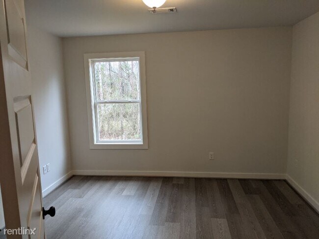 Building Photo - 726 Northern Village Ct