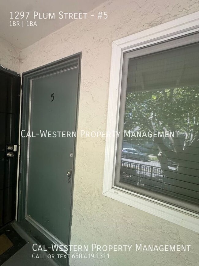 Building Photo - 1297 Plum St