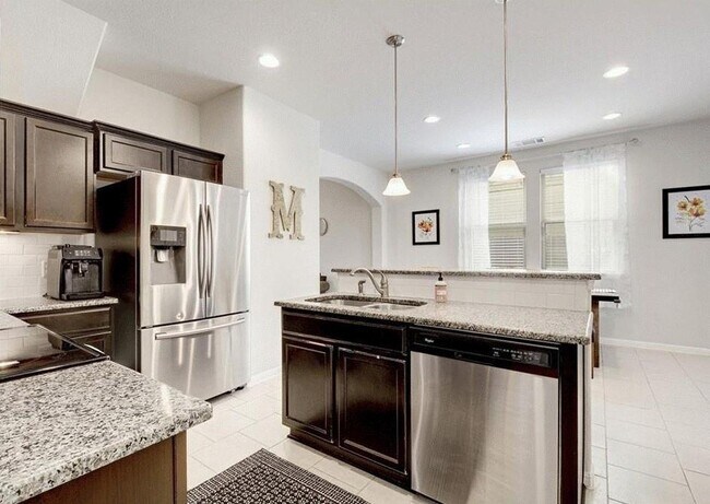 Foto del edificio - 5808 Needle Nook Ct