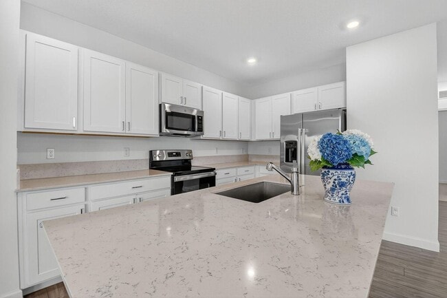 Building Photo - 4645 Meyerson Pl