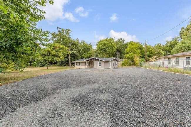 Building Photo - 8814 Laverty Pl