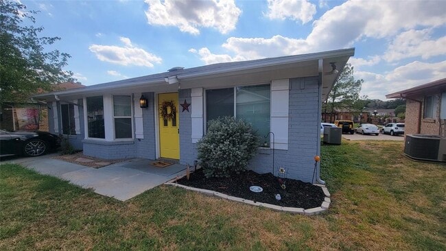 Foto del edificio - 214 Fireside Village Dr