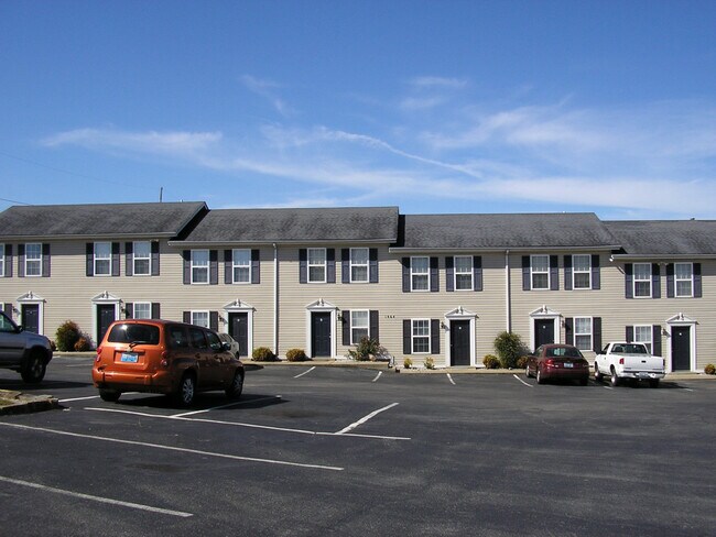 Building Photo - 1964 Stonehenge Avenue
