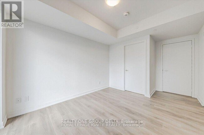 Photo du bâtiment - 2033 Kennedy Rd