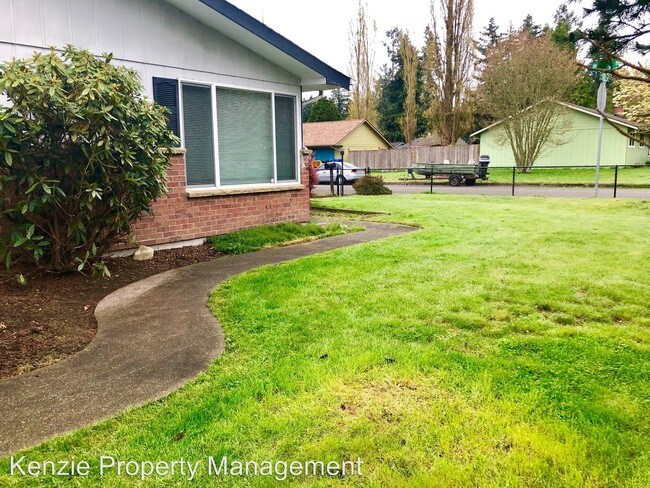 Foto del edificio - 3 br, 2 bath House - 206 SE N Street