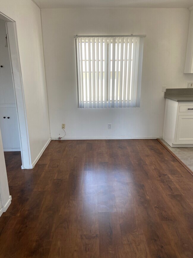 Foto del edificio - 21014 Reynolds Dr