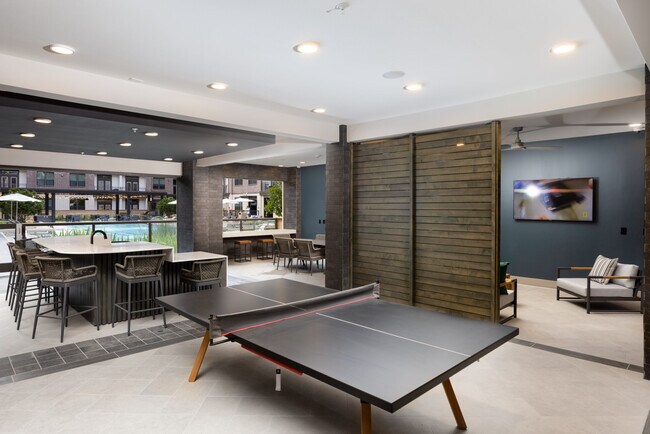 Building Photo - Luxury 2 Bedroom Apartment Living Redefined