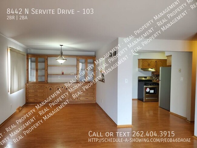 Foto del edificio - Beautiful Two Bedroom, Two Bathroom Lower ...