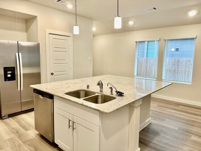 Foto del edificio - 1729 Succotash Oak Ct