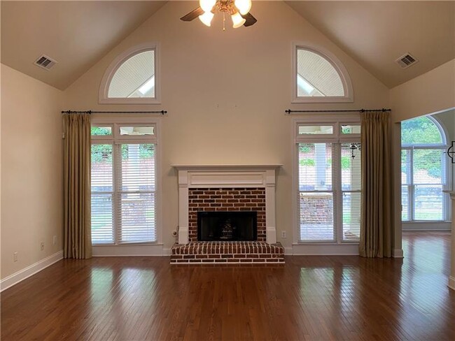 Building Photo - 4200 Greenside Ct
