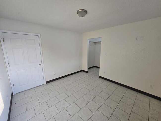 Building Photo - 126 Alton Ave