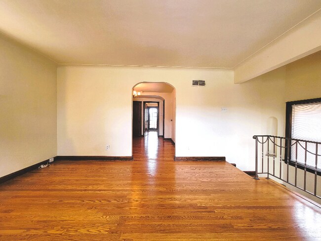 Building Photo - 6220 Loran Ave