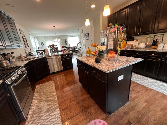 Building Photo - 4014 Pompton Ct