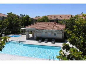 Building Photo - 10844 Sabre Hill Dr