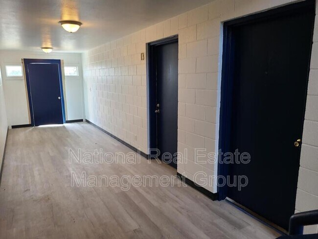 Foto del edificio - 6379 Arnold Dr