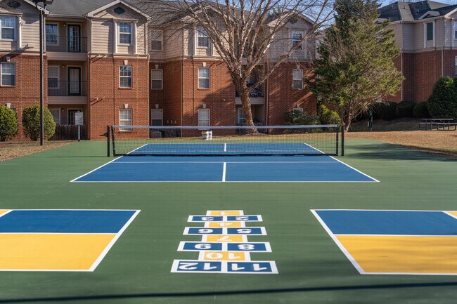 Foto del edificio - Attain on 5th