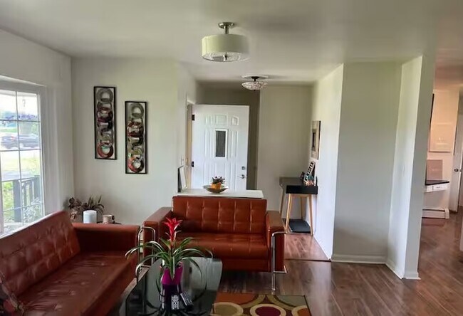 Building Photo - 15125 Washington Ave