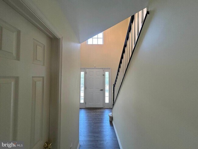 Building Photo - 13220 Willow Point Dr