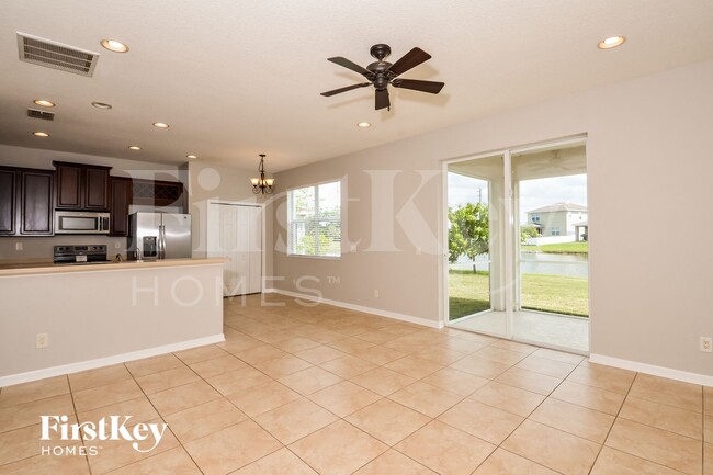 Foto del edificio - 10205 38th Ct E