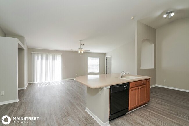 Foto del edificio - 306 NW 3rd Ln, Cape Coral, FL 33993