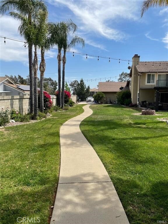 Foto del edificio - 12934 Arapaho Rd