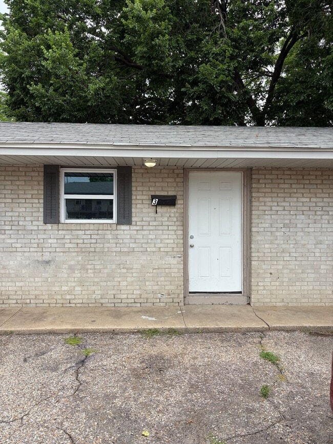 Building Photo - 2801 Vicksburg St