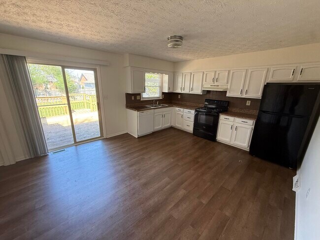 Foto del edificio - 909 Gregory Way