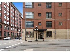 Building Photo - 270 4th St E