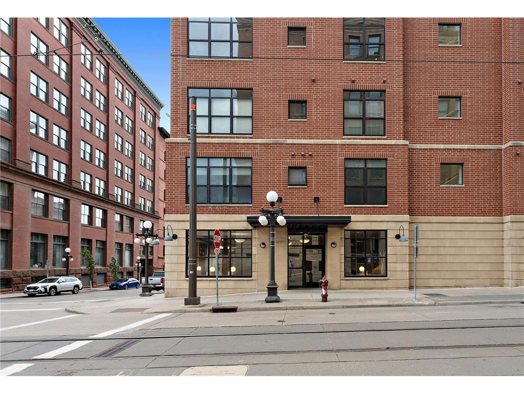 Primary Photo - 270 4th St E
