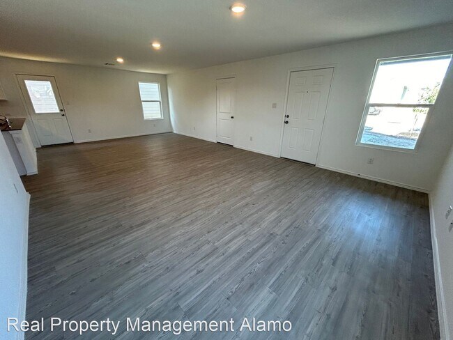 Foto del edificio - 3 br, 2 bath House - 9014 Lunar Landing