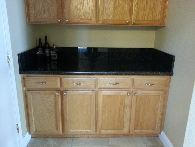 Foto del edificio - Lovely 5 bedroom Antioch Home