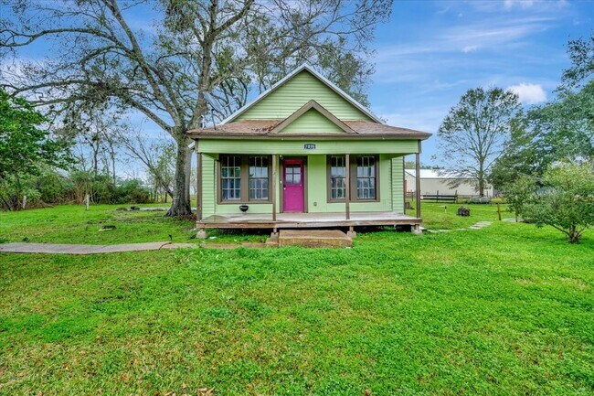 Foto del edificio - 7035 Iowa Colony Blvd