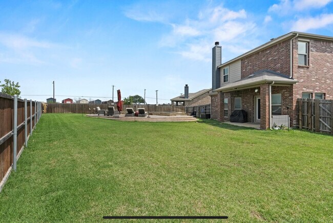 Building Photo - 8937 Tenderfoot Ln