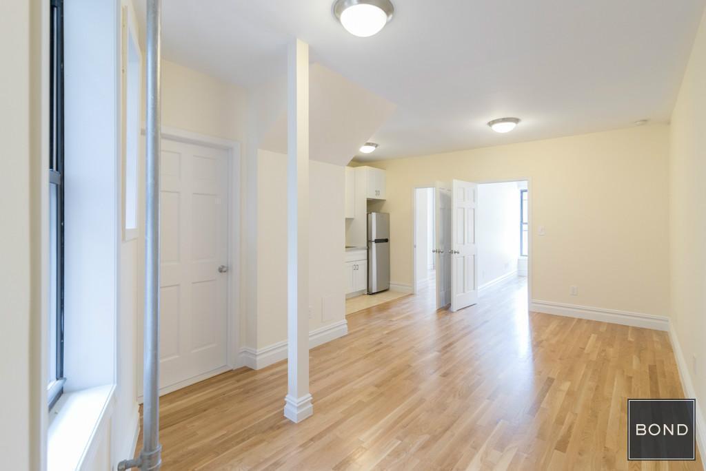 Building Photo - 1735 1st Ave