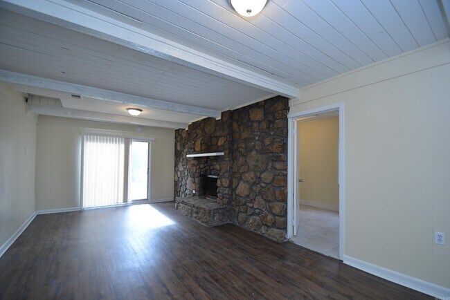 Building Photo - 3709 Christen Dr